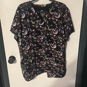 Maevn EUC mermaid scrub top